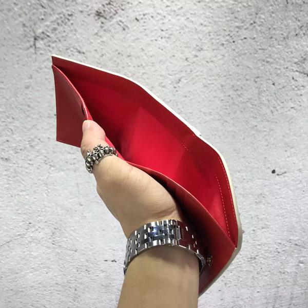 【ルブタン コピー Christian Louboutin】16/17AW新作 二つ折り財布 (BLACK)7040105
