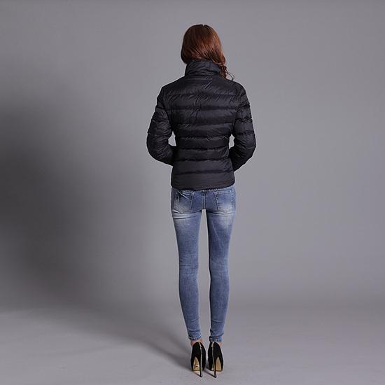 最も人気 モンクレール スーパーコピー 2015秋冬新作 MONCLER レディースダウンジャケット004
