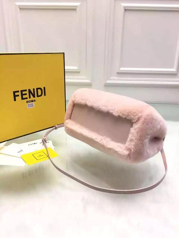 2015秋冬最新作 FENDI(フェンディコピー)★ミニ PEEKABOO ハンドバッグ 8BN244_5AY_F065J