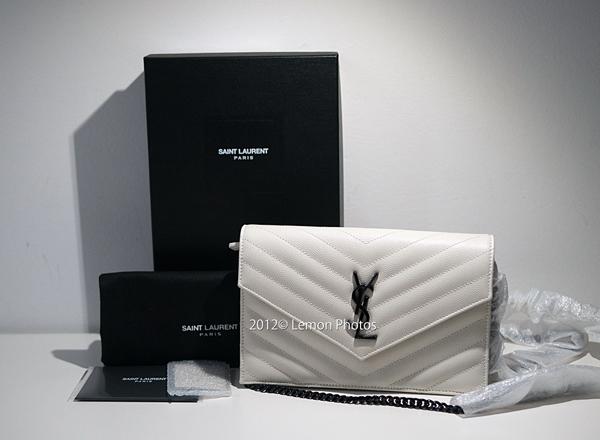 Saint Laurent サンローランスーパーコピー 奇跡の入荷！サンローラン チェーンウォレット白Ｘ黒 7041803
