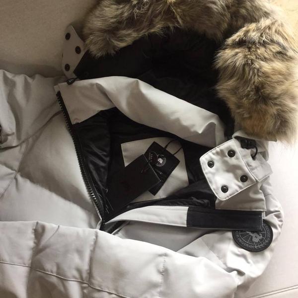 カナダグース コピー 希少ブラックラベルのみのカラーあり CanadaGoose Chelsea Parka 7011907