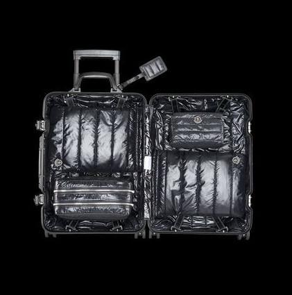 【MONCLER】RIMOWA&MONCLER TSAロック付 スーツケース ブラック 7090110