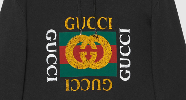 2017春夏新作 GUCCI グッチスーパーコピー コットン スエットシャツ フーディー グッチ ロゴ Black 7080903 