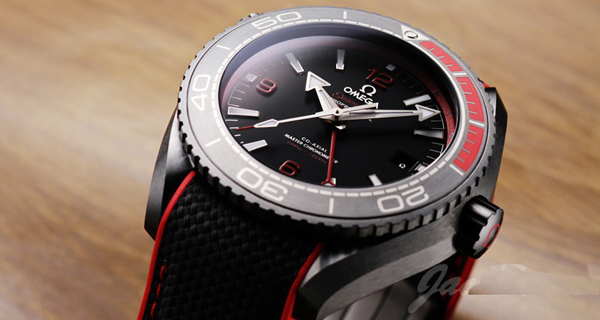 オメガ スーパーコピー OMEGA シーマスター 600 プラネットオーシャン GMT コーアクシャル マスタークロノメーター ディープブラック 215.92.46.22.01.003