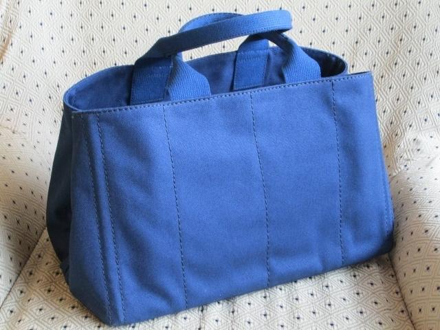 プラダカナパ コピー トートバッグＬ♪ネイビー♪白ロゴ FORTE DEI MARMI B1872F