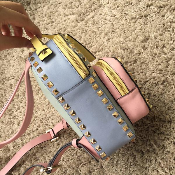 新作 【Valentino ヴァレンティノスーパーコピー】RockstudバックパックS パステル IW2B0859NOA