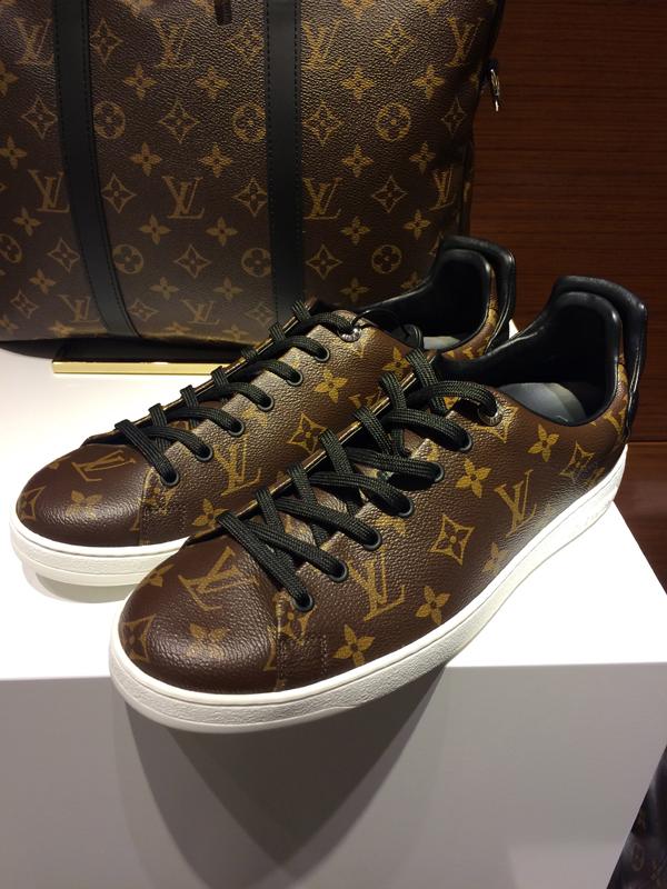 ルイヴィトン スーパーコピー【LOUIS VUITTON】欧州人気モデル/FRONTROW SNEAKER 7051508
