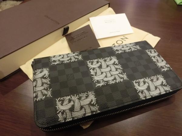 ルイヴィトン LOUIS VUITTON 長財布 メンズ ダミエ･グラフィット N61214 ラウンドファスナー ジッピー・オーガナイザー クリストファー･ネメス 