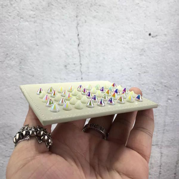 春夏新作 ルブタン スーパーコピー  KIOS 限定 カード入れ 7010405