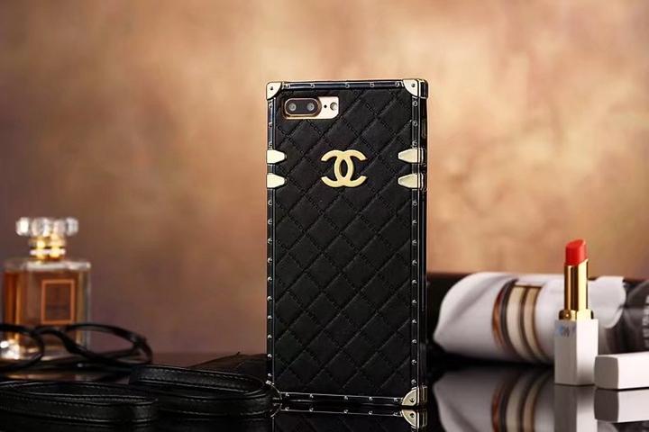Chanel 耐衝撃 シャネル アイフォン7 カバー iphone8plus ハードカバー ネックストラップ付き IPHONE8 革製 7101217