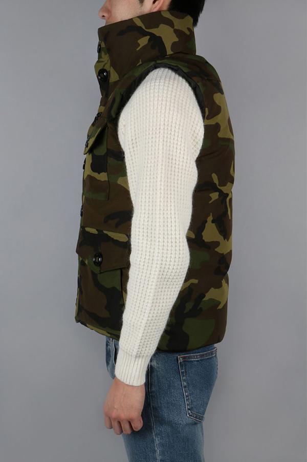 カナダグース スーパーコピー メンズ MONTREAL VEST (モントリオール) CLASSIC CAMO (622040033)