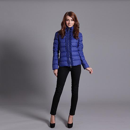 最も人気 モンクレール スーパーコピー 2015秋冬新作 MONCLER レディースダウンジャケット004