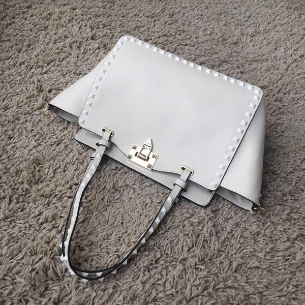ヴァレンティノスーパーコピー ミニ ロックスタッド White 2WAY Rockstud 7081002