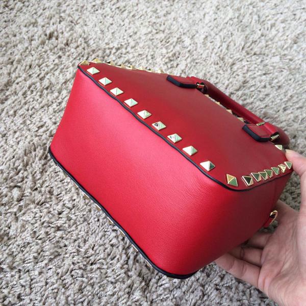 16年秋冬 Valentino ヴァレンティノスーパーコピー ロックスタッズショルダーバッグ 7081003