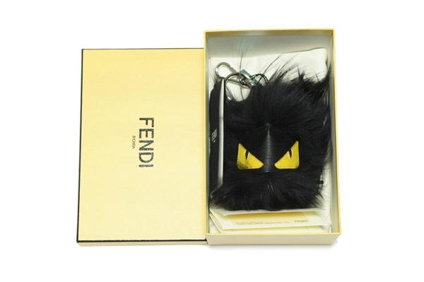 フェンディスーパーコピー FENDI モンスターチャーム キーホルダー 黒 BAG BUGS フェンディ RN146779 