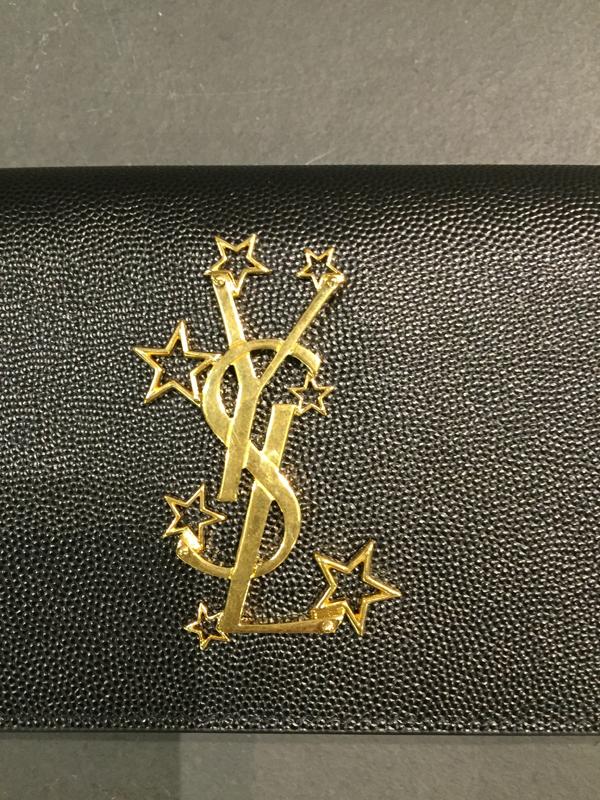 【Saint Laurent】新着★16-17FW サンローランスーパーコピー ☆スターメタリックYSLロゴフラップウオレット 7051504