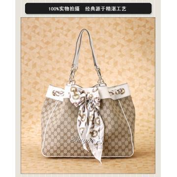 グッチ（GUCCI）トートバッグGGキャンバス×レザーベージュ×ホワイトシルク スカーフ付き 153033