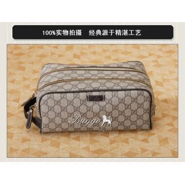 グッチ ベージュ/エボニーGGプラス トイレタリーケース 211125 FCIGG 8588
