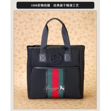 グッチ　ショルダーバッグ　181061　ナイロンキャンバス×カーフ　ブラック×ウェブライン