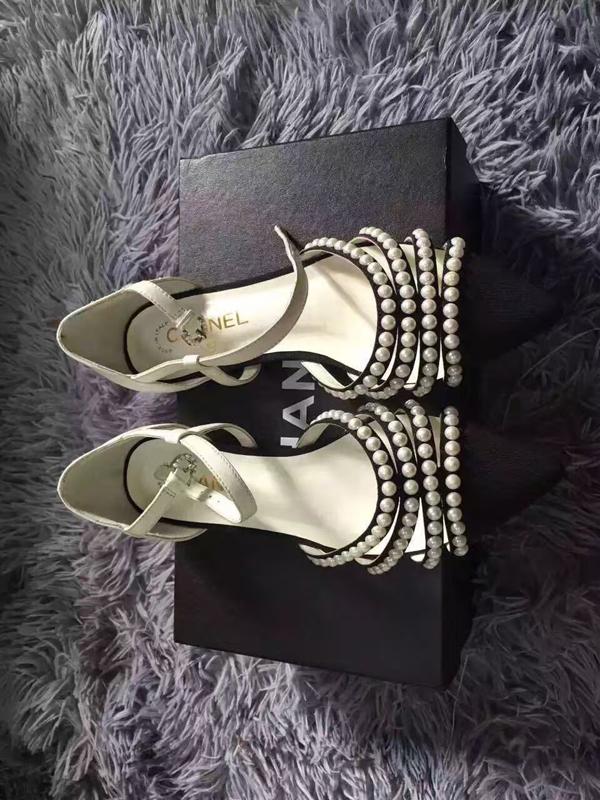 秋冬最新CHANEL シャネル コピー パールで格上げストラップパンプス素敵 豪華パールストラップパンプス 7060513 