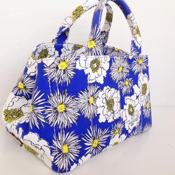 国内即納☆可愛い花柄♪《PRADA》プラダスーパーコピー  CANAPA 2WAY トートバッグ (M) B2642B