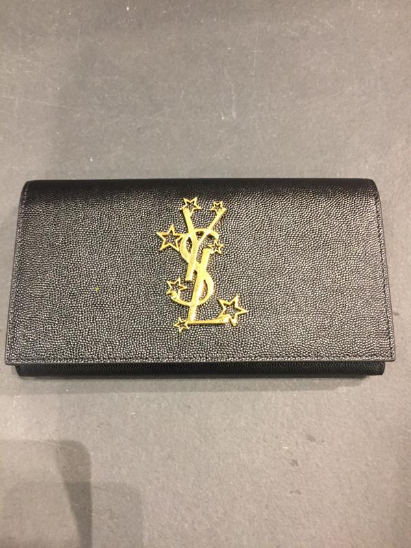 【Saint Laurent】新着★16-17FW サンローランスーパーコピー ☆スターメタリックYSLロゴフラップウオレット 7051504