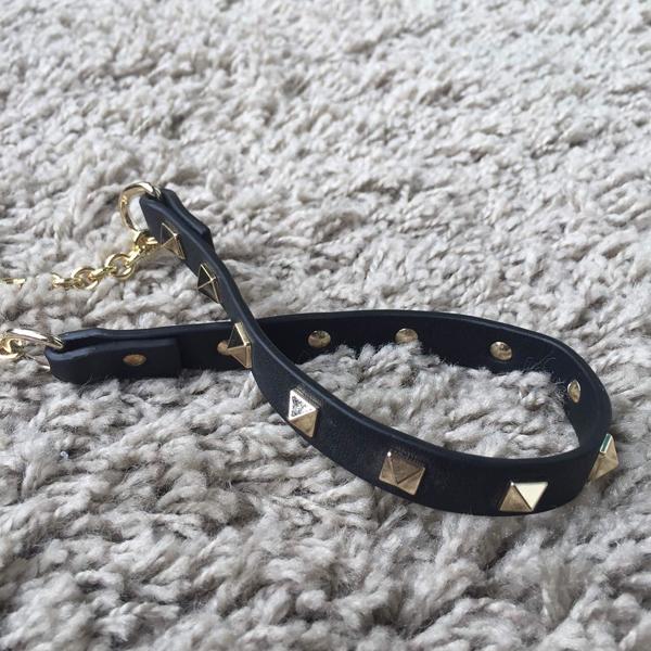 Valentino ヴァレンティノスーパーコピー 　ロックスタッズ ミニショルダーバッグ IW5B0398