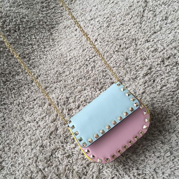 Valentino ヴァレンティノスーパーコピー ロックスタッズ ミニショルダーバッグ IW3B0398VIT 