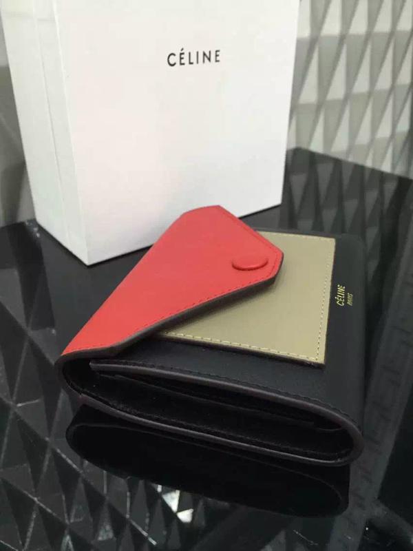 2015/16秋冬新作CELINE セリーヌスーパーコピー 超可愛ポケット付折り小財布
