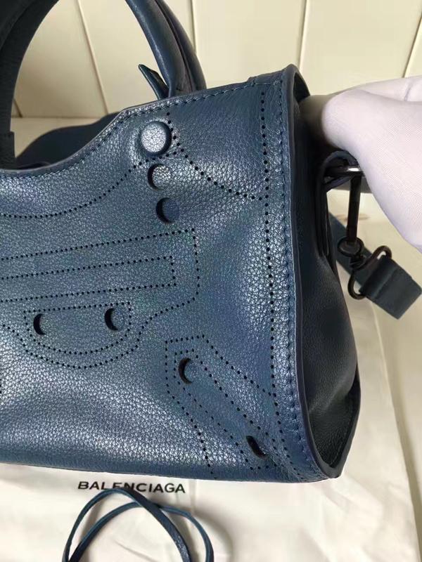 2017AW バレンシアガスーパーコピー Balenciaga ブラックアウト Sシティ B3710568