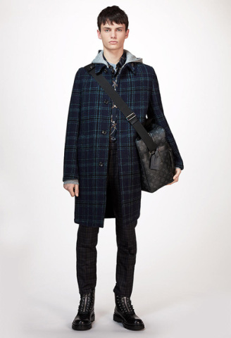 ルイ･ヴィトン スーパーコピー 17FW (FRAGMENT) 限定最新作 「トラベルバッグ」 M43412 