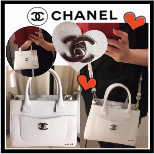 《新作限定早い者勝ち》2017クルーズ新作 CHANEL シャネルスーパーコピー ネオエグゼクティブトートバッググレインカーフスキン ホワイト 7060711
