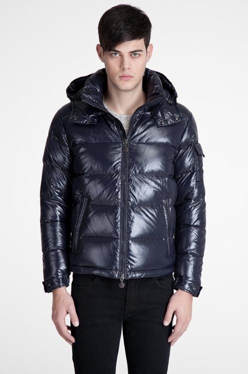 モンクレール スーパーコピー MONCLERメンズ Jr2015秋冬新作 ジャケット M8001