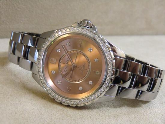 CHANEL シャネル J12 スーパーコピー クロマティック 38 ダイヤモンドベゼル H2564