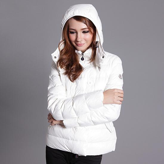 最大級の海外 モンクレール コピー 秋冬新作 MONCLER レディースダウンジャケット006