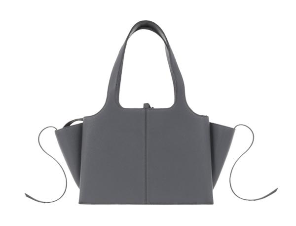 2017最新作 CELINE セリーヌコピー トライフォールド スモール 179043AIK.10KL