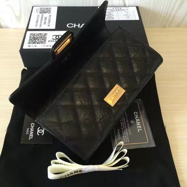 シャネルスーパーコピー Chanel 大人クールBOYグレインドカーフスキン財布 7041203