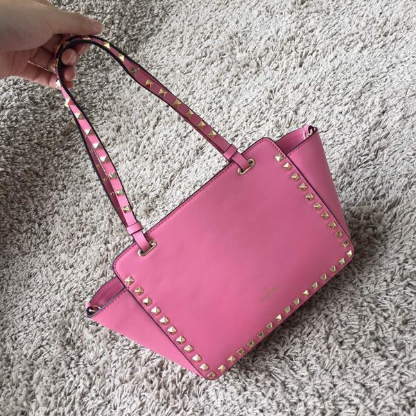 Valentino ヴァレンティノスーパーコピー バレンティノ ロックスタッズ トートバッグ　スモール IW9B4399NWB