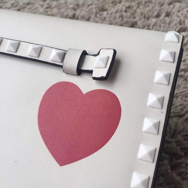 春夏 Valentino ヴァレンティノスーパーコピー White Rockstud leather clutch