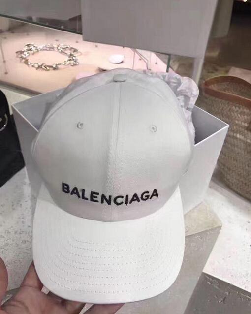 ☆バレンシアガ キャップ スーパーコピー ホワイト 大人気 新作☆17SS BALENCIAGA ロゴキャップ 