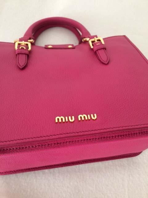 関税込☆MiuMiu スーパーコピー☆可愛いMADRASショルダー&トート2WAYバッグ入荷 RN0799