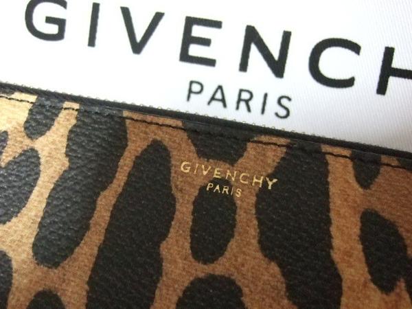 ◆GIVENCHY ジバンシィスーパーコピー レオパード柄 大きいサイズのラウンドジップ長財布◆7072208 