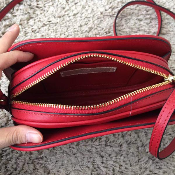 ★Valentino クロスボディバッグ ヴァレンティノスーパーコピーRed 人気復刻モデル IW2B0844 VIT N50
