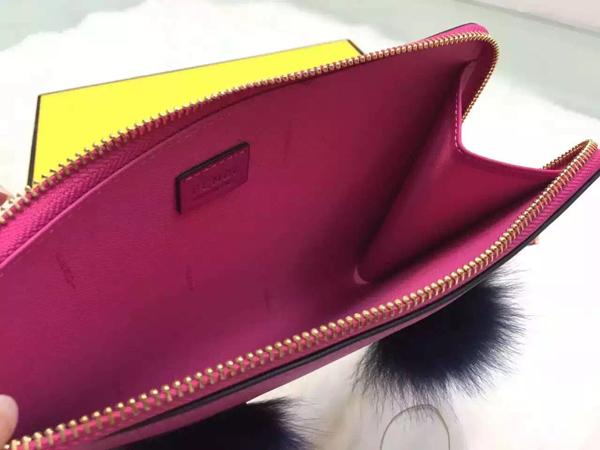 2015新作 FENDI フェンディコピー ☆iPadも入る！ファー付 モンスタークラッチバッグ 8M036341DF0359