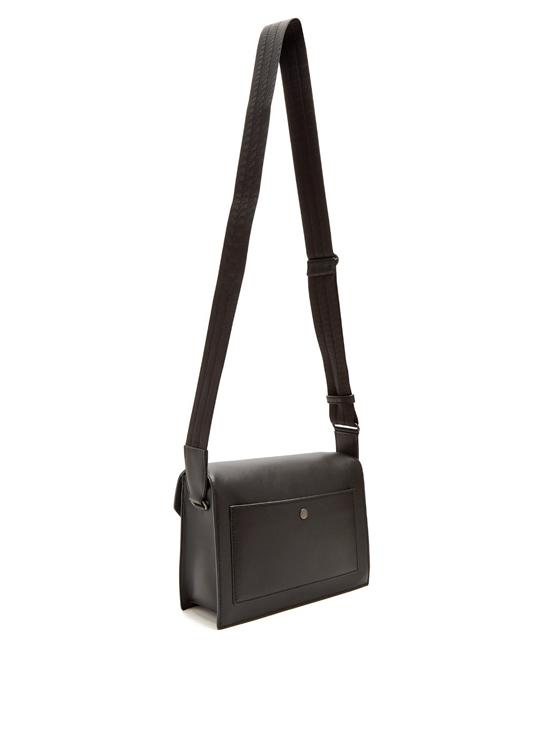 ▲2017-18秋冬新作▲ BOTTEGA VENETA スーパーコピー メンズ ショルダーバッグ 7101025 
