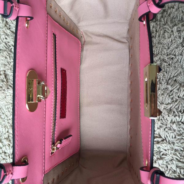 Valentino ヴァレンティノスーパーコピー バレンティノ ロックスタッズ トートバッグ　スモール IW9B4399NWB
