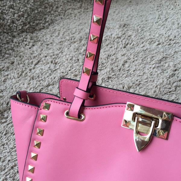 Valentino ヴァレンティノスーパーコピー バレンティノ ロックスタッズ トートバッグ　スモール IW9B4399NWB