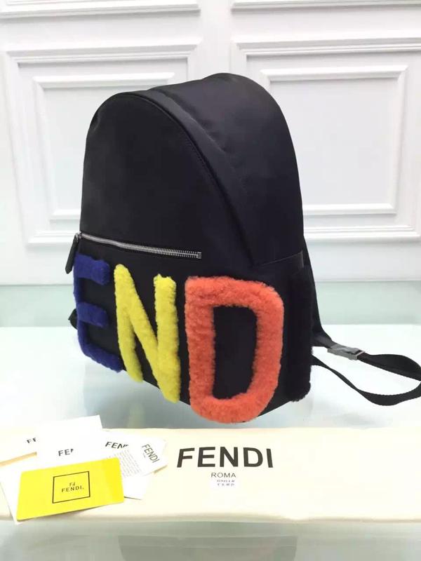 2015秋冬最新作 フェンディコピー【7VZ012 2WP】ZAINO STONDATO NYLON 大き目モコモコ文字が可愛すぎBlack