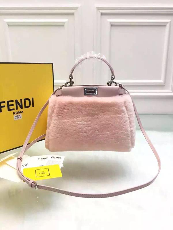 FENDI ミニピーカブー ムートンバッグ/ピンク★ 8M0355_5AY_F065J