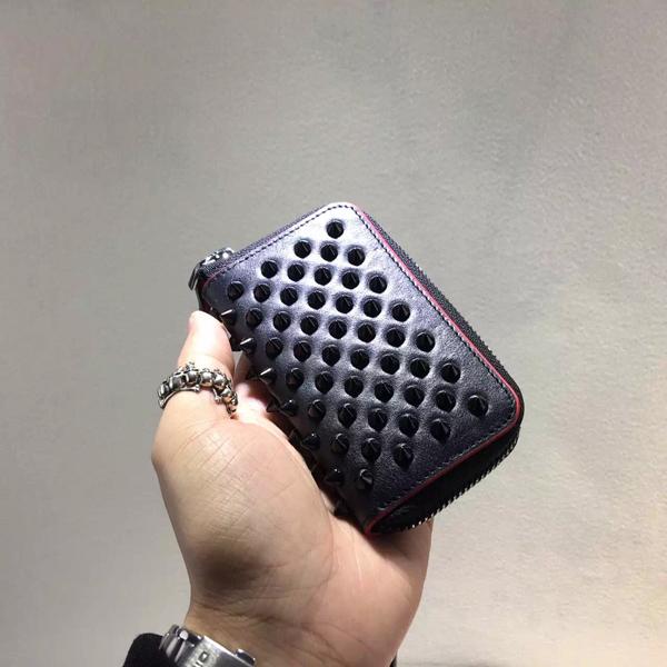 【SS16新作】ルブタンスーパーコピー Christian Louboutin欲しかった ルブタンPanettoneスタッズコインケース 6053004